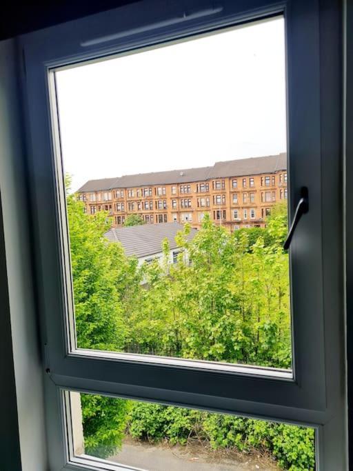 Spacious 5Bed House, Free Parking, No Party ! 글라스고 외부 사진